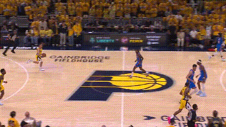 卡莱尔看哈利和內姆，正如安西看樱木和流川